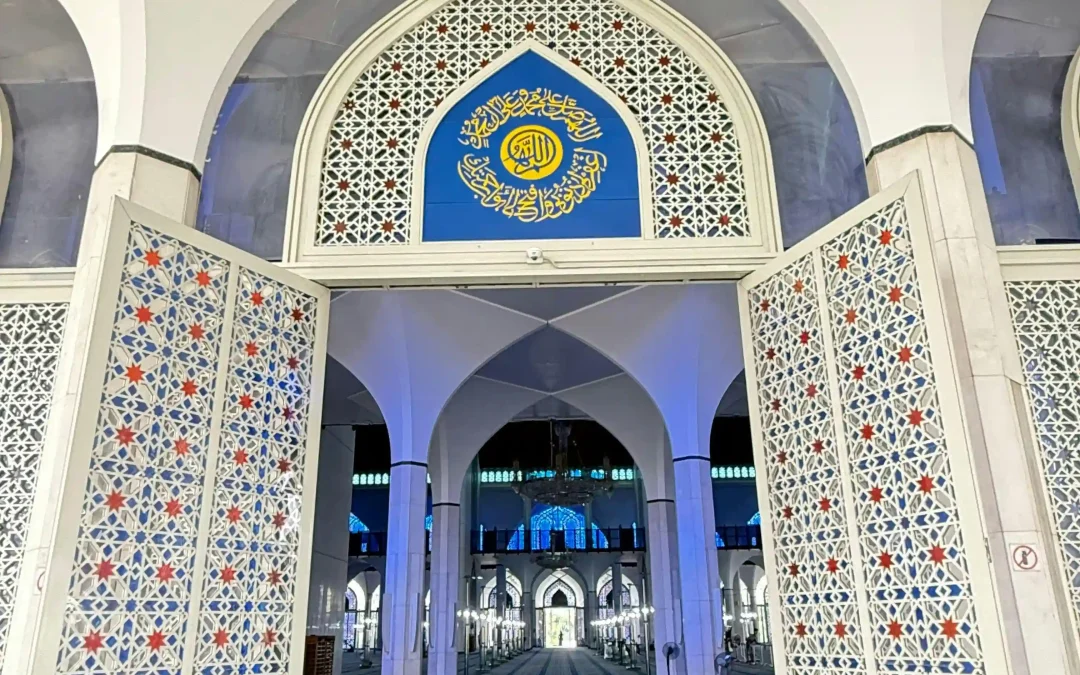 5 Panduan Pilih Servis Cuci Karpet Masjid – Perlu Tahu Sebelum Buat Keputusan